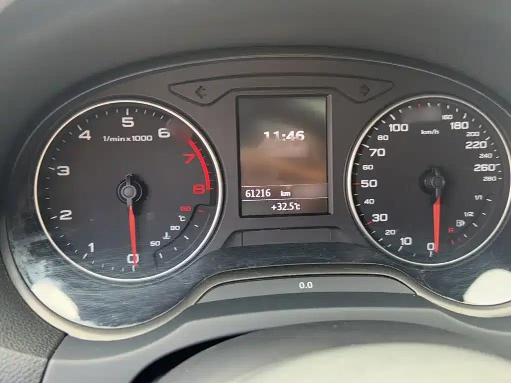 Audi A3 2015 Limousine 35 TFSI Millionth Anniversary Comfort Edition — миниатюра 5