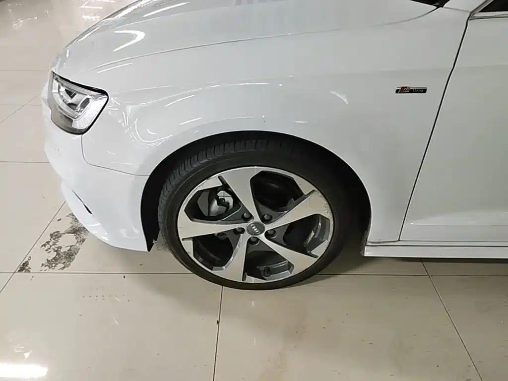 Audi A3 2018 30th Anniversary Edition Sportback 35 TFSI — миниатюра 25