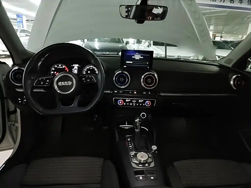 Audi A3 2018 30th Anniversary Edition Sportback 35 TFSI — миниатюра 6
