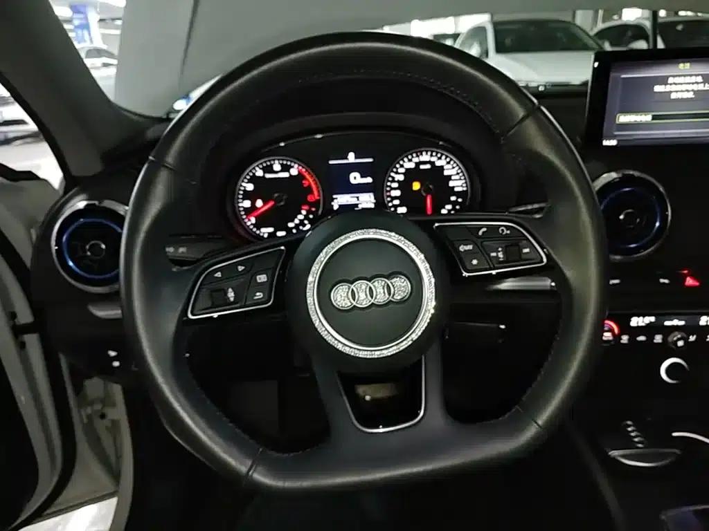 Audi A3 2018 30th Anniversary Edition Sportback 35 TFSI — миниатюра 7