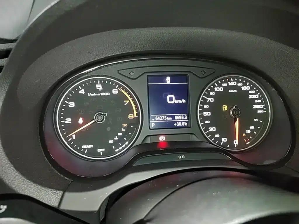 Audi A3 2018 30th Anniversary Edition Sportback 35 TFSI — миниатюра 8