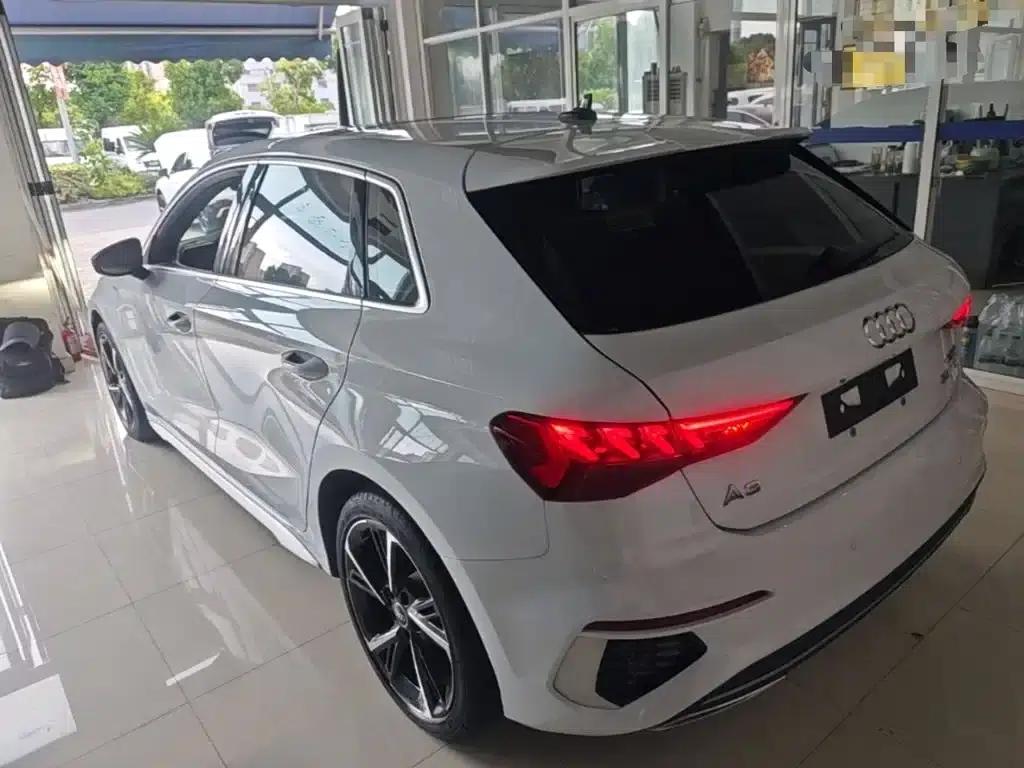 Audi A3 2022 Sportback 35 TFSI Fashion Sport — миниатюра 5