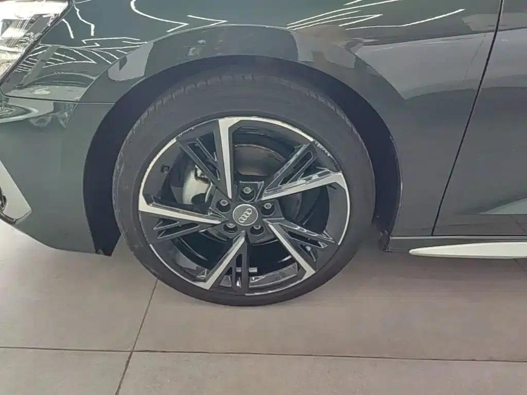 Audi A3 2021 Sportback 35 TFSI Fashion Sport — миниатюра 23