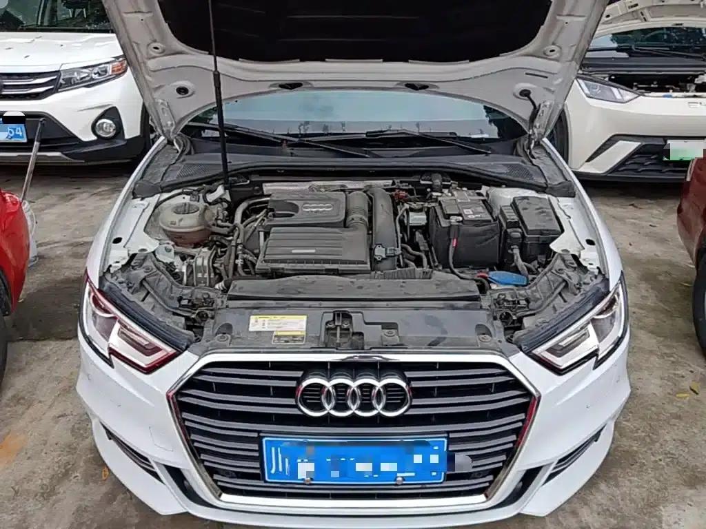 Audi A3 2018 30th Anniversary Edition Sportback 35 TFSI Fashion Model — миниатюра 20