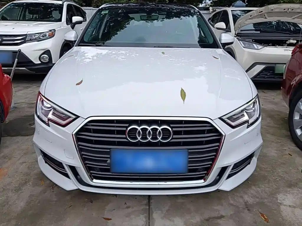 Audi A3 2018 30th Anniversary Edition Sportback 35 TFSI Fashion Model — миниатюра 3
