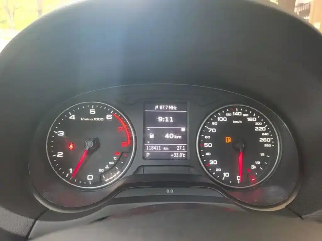 Audi A3 2014 Sportback 35 TFSI Automatic Entry-Level Model — миниатюра 12