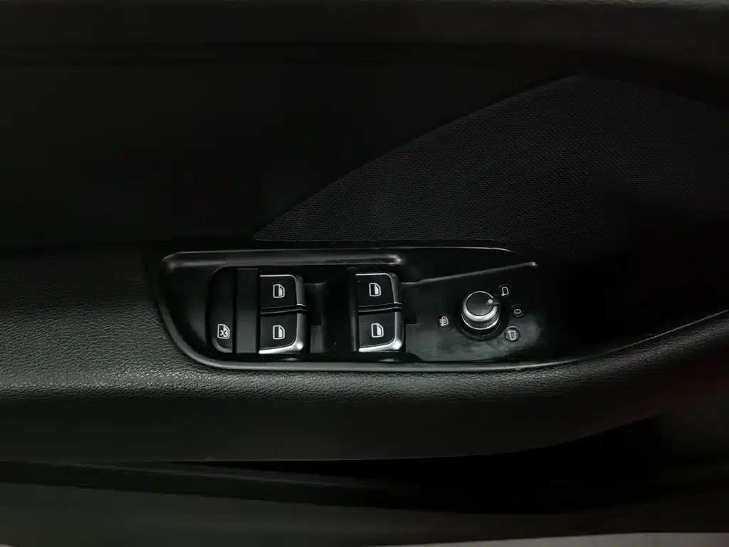 2014 Audi A3 Sportback 40 TFSI S line Comfort (Imported) — миниатюра 9
