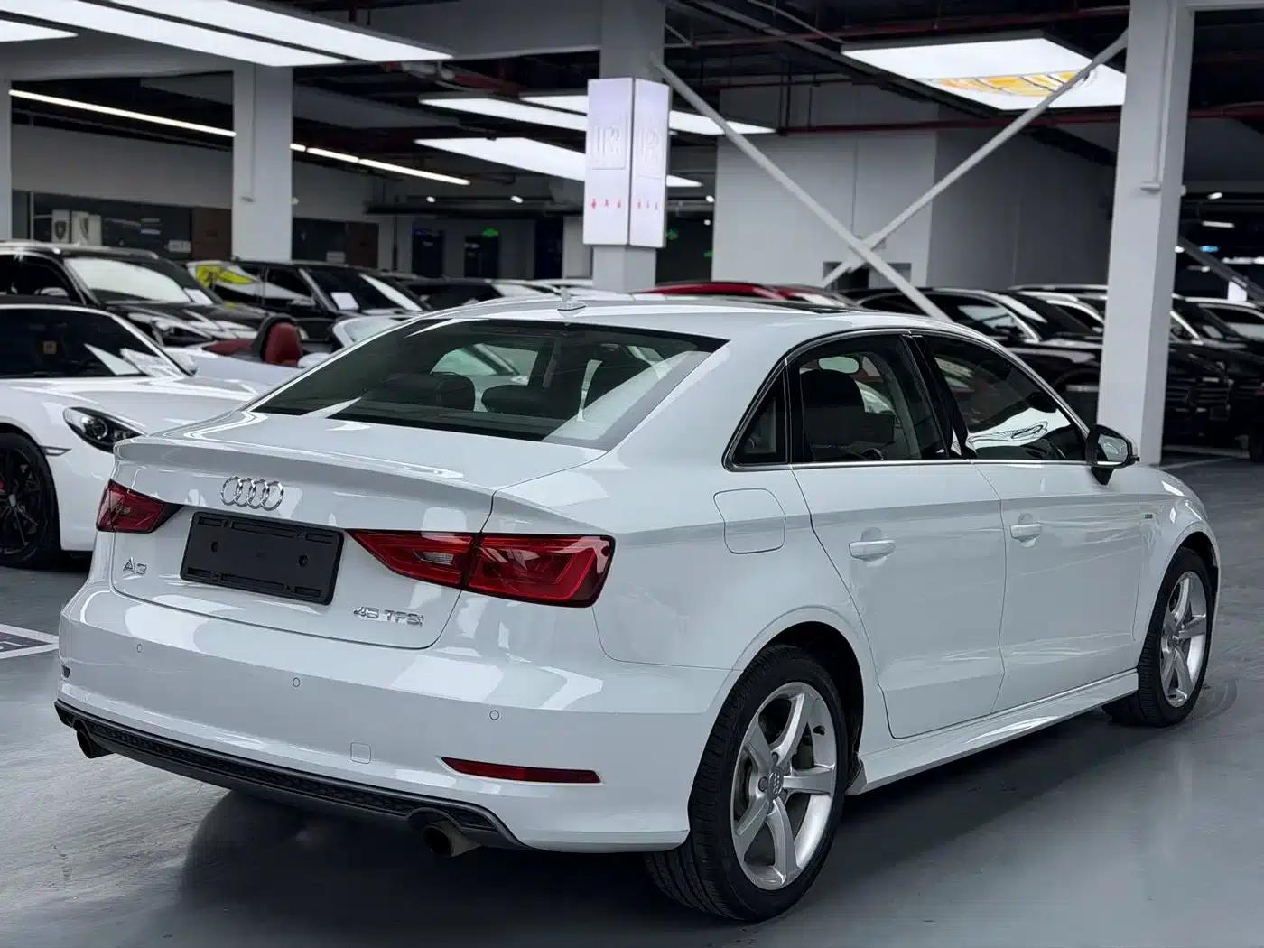 Audi A3 (Imported) 2015 Limousine 45 TFSI S line Luxury — миниатюра 11
