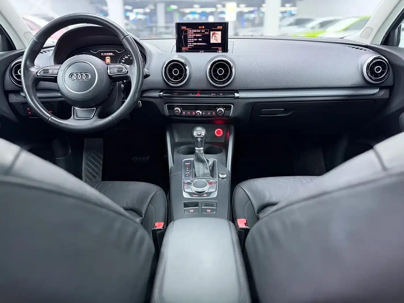 Audi A3 (Imported) 2015 Limousine 45 TFSI S line Luxury — миниатюра 4