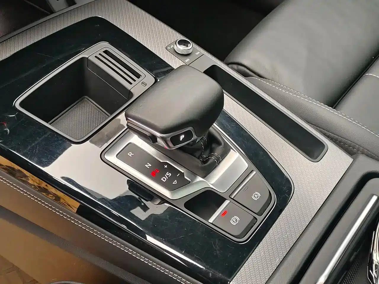 Audi Q5L 2022 Facelift 40T Luxury Dynamic — миниатюра 17