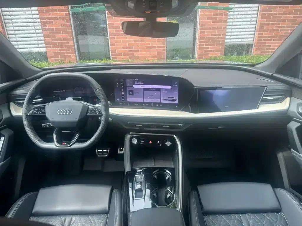 Audi Q5L 2026 2.0T Exclusive Edition for Million Users — миниатюра 5