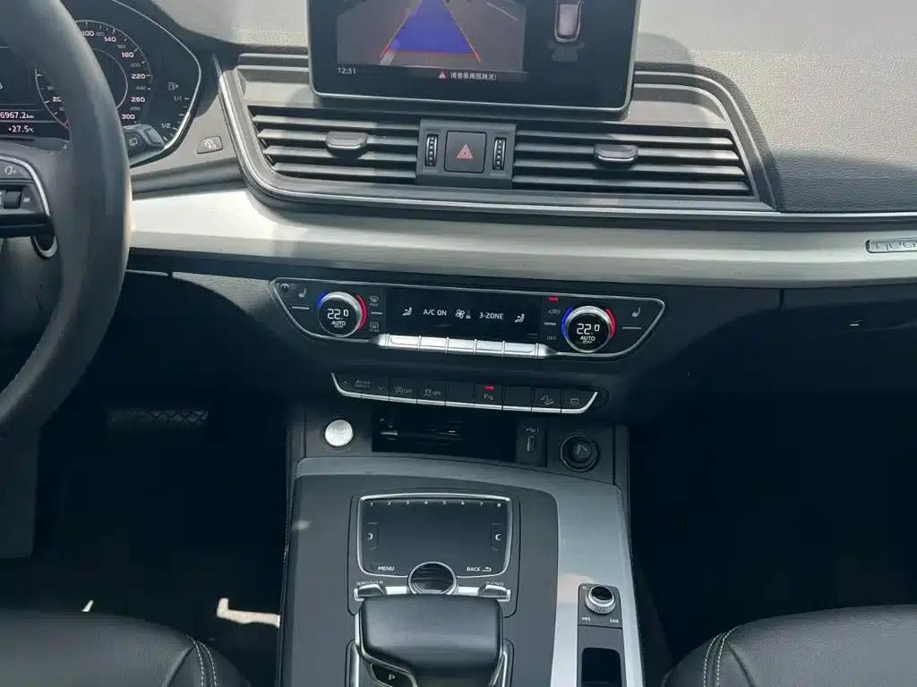 Audi Q5L 2020 40 TFSI Luxury Fashion Edition — миниатюра 7
