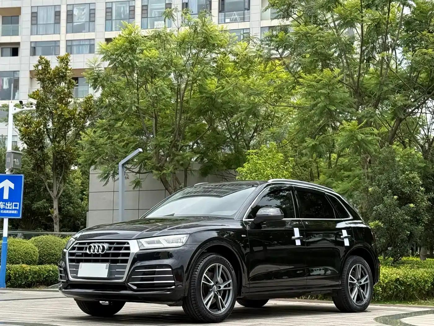 Audi Q5L 2018 40 TFSI Luxury Fashion Edition (China VI Emission Standard) — миниатюра 1