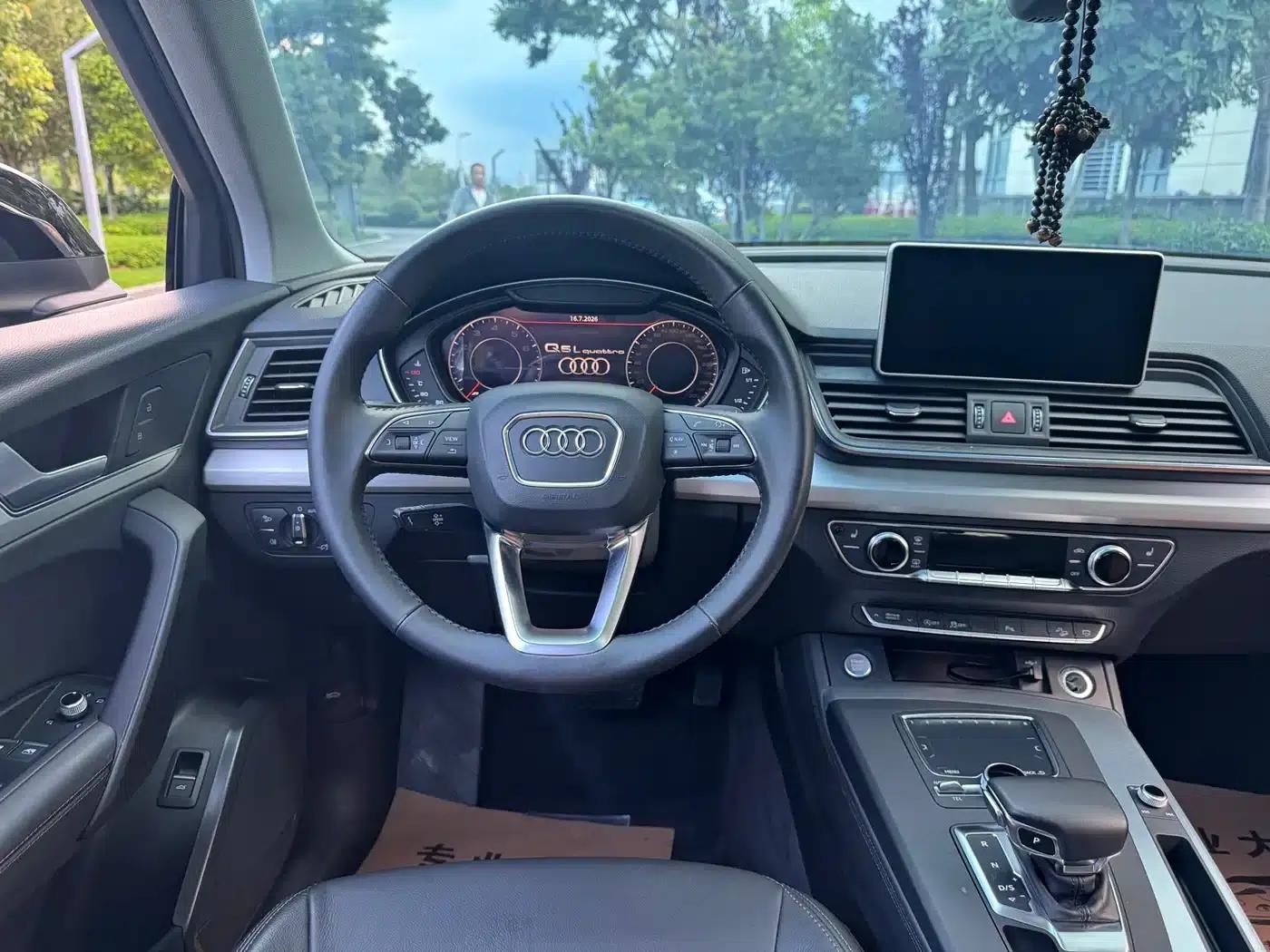 Audi Q5L 2020 40 TFSI Luxury Fashion Edition — миниатюра 18