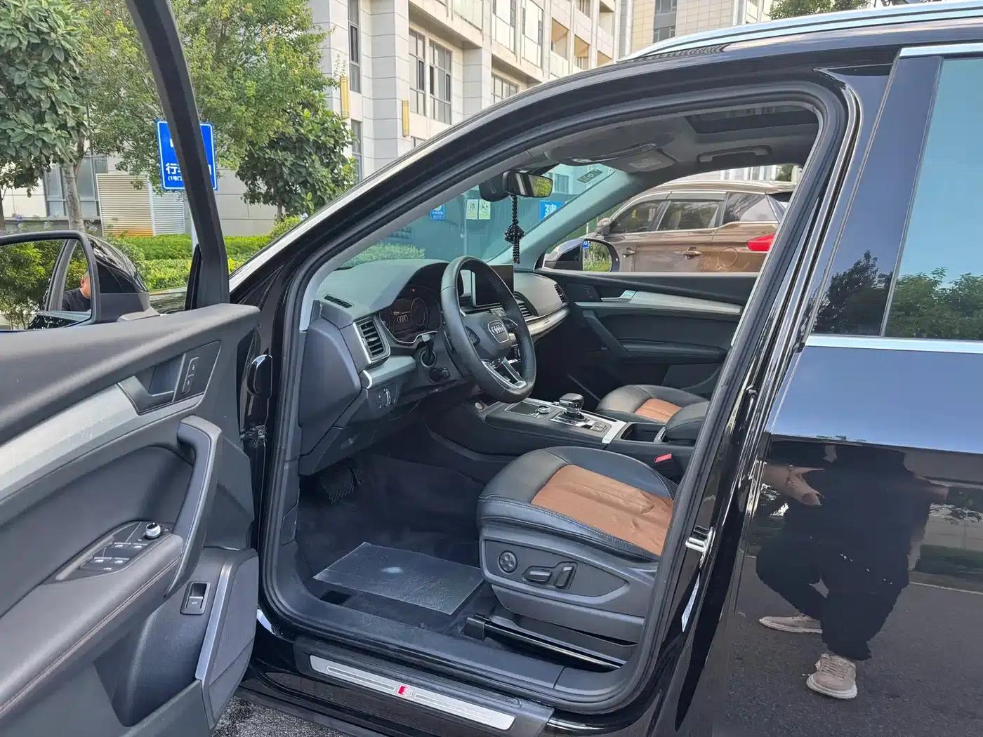 Audi Q5L 2020 40 TFSI Luxury Fashion Edition — миниатюра 27