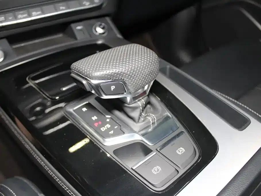 Audi Q5L 2025 40 TFSI Fashion Dynamic Edition — миниатюра 14