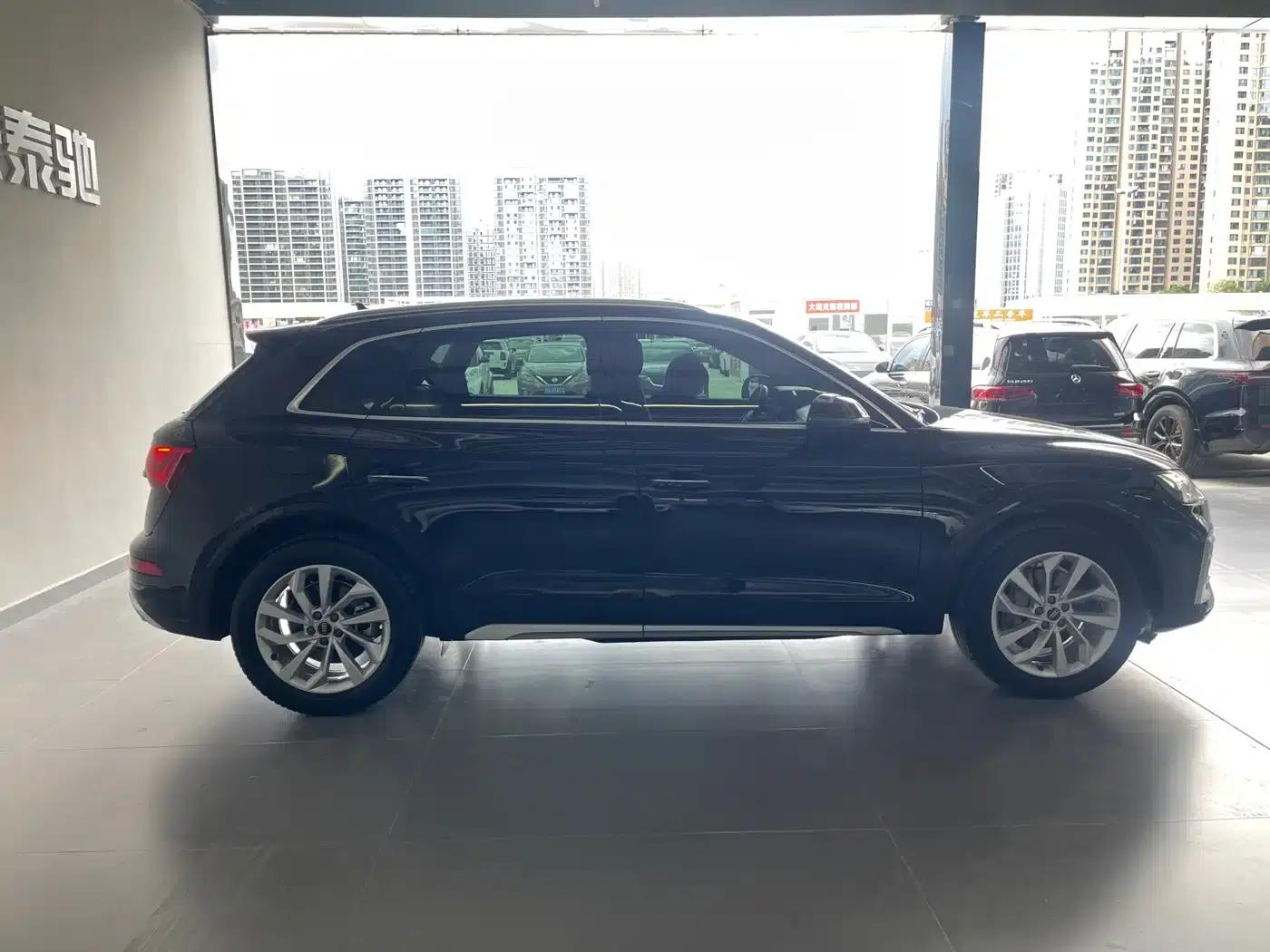 Audi Q5L 2022 Facelift 40T Luxury Dynamic — миниатюра 7