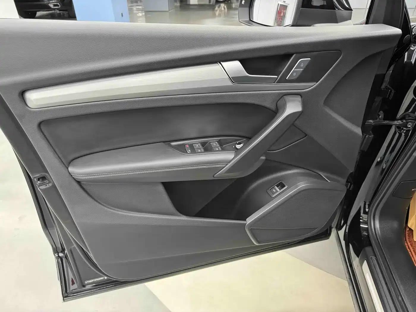 Audi Q5L 2024 40 TFSI Fashion Dynamic Edition — миниатюра 11