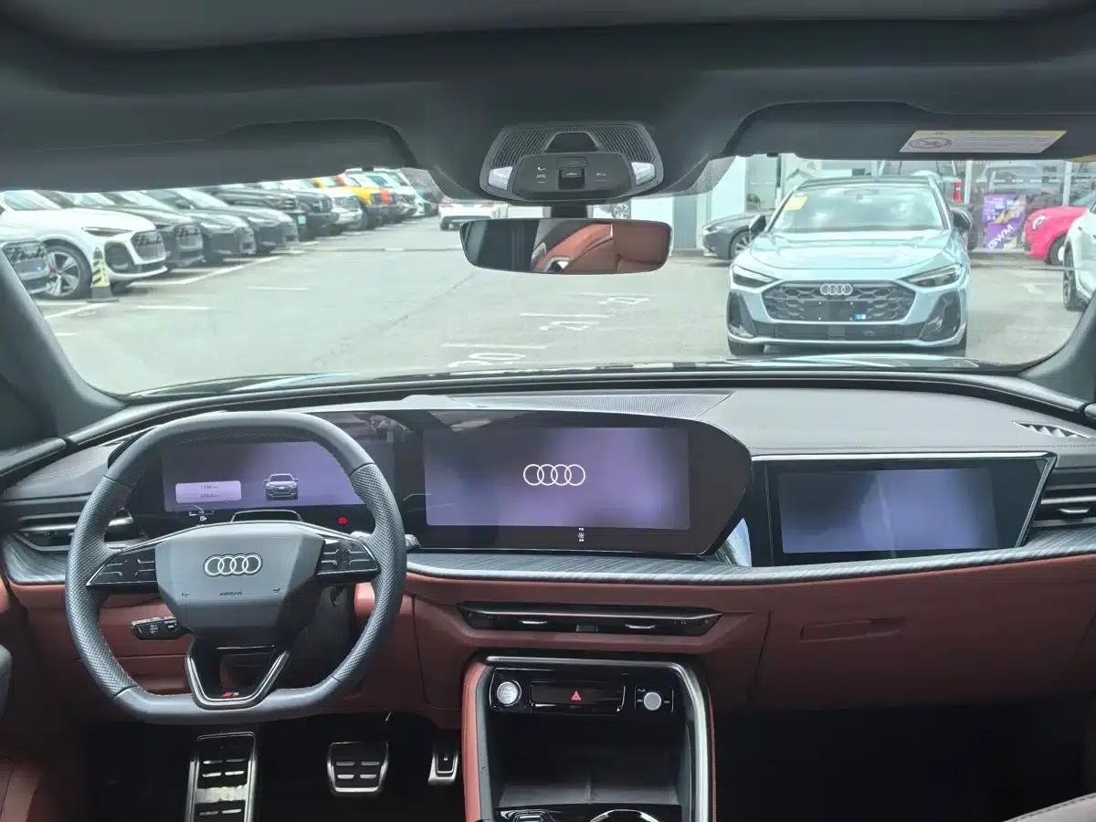 Audi Q5L 2026 2.0T Exclusive Edition for Million Users — миниатюра 4