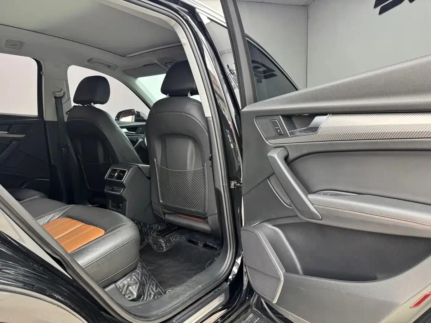 Audi Q5L 2020 45 TFSI Premium Fashion Edition — миниатюра 11