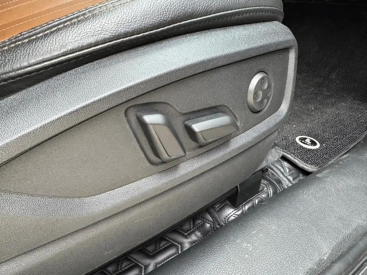 Audi Q5L 2020 45 TFSI Premium Fashion Edition — миниатюра 16