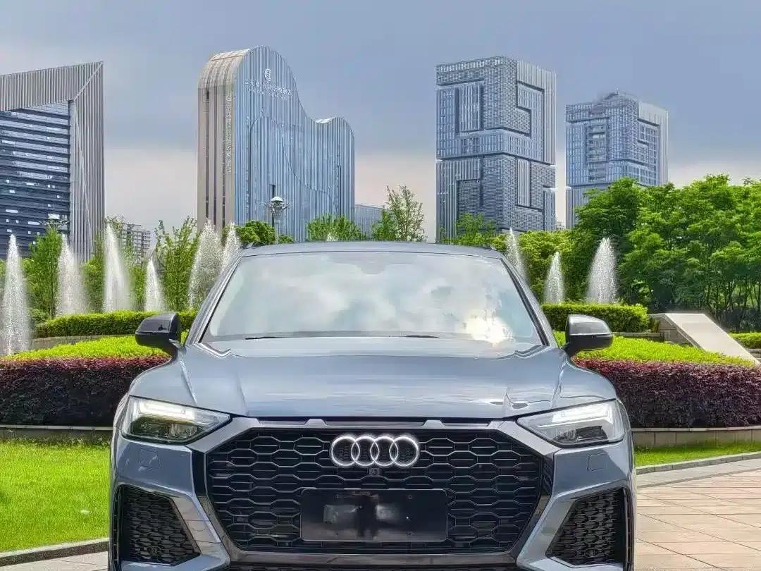 Audi Q5L 2022 40T RS Package Sport Edition — миниатюра 2