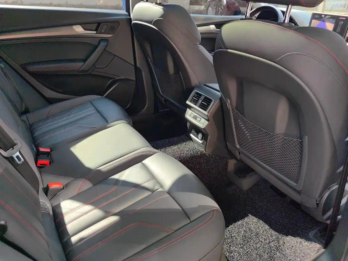 Audi Q5L 2022 40T RS Package Sport Edition — миниатюра 11