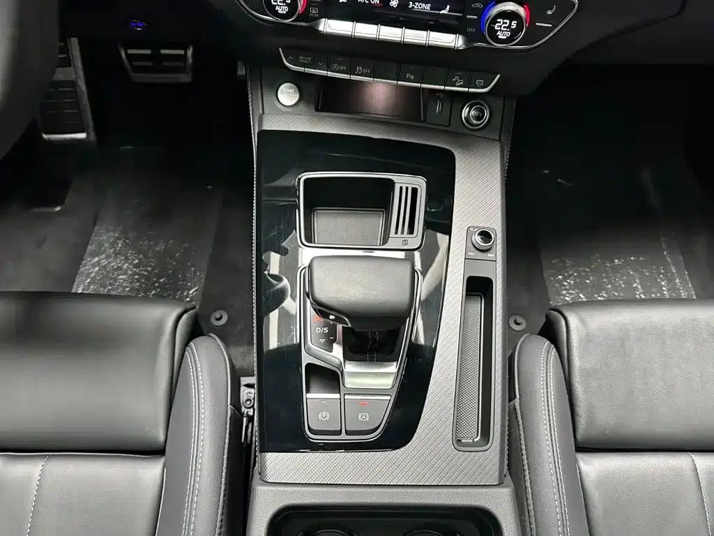 Audi Q5L 2024 40 TFSI Luxury Dynamic — миниатюра 15