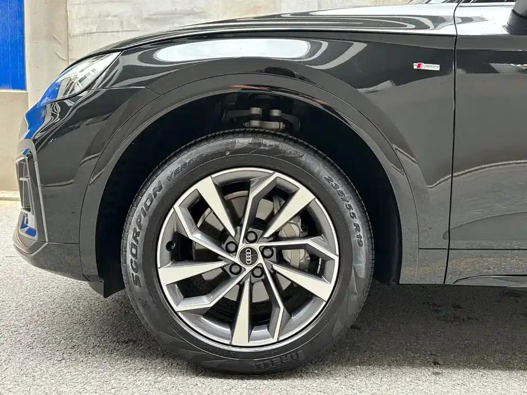 Audi Q5L 2024 40 TFSI Luxury Dynamic — миниатюра 6