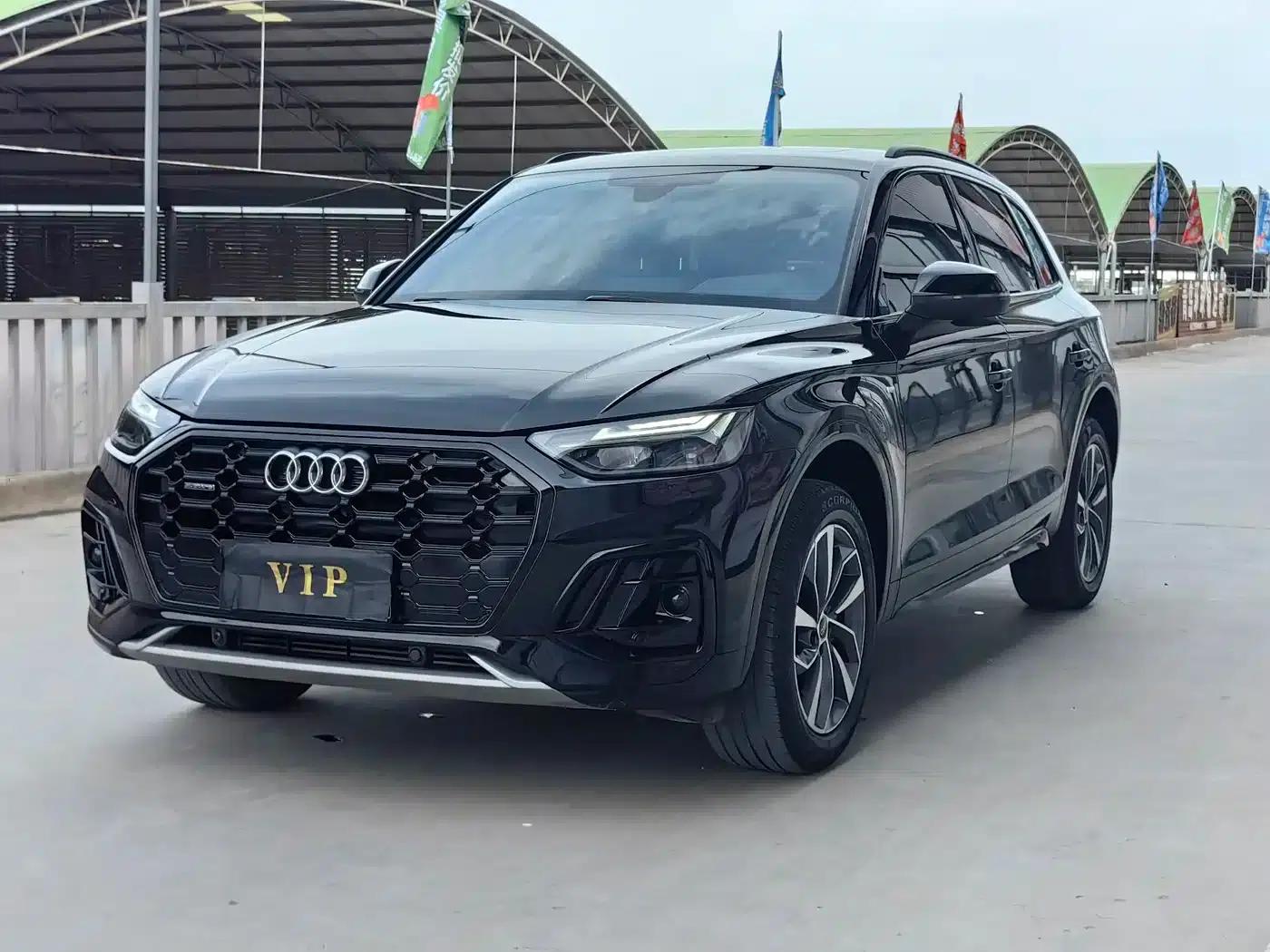 Audi Q5L 2023 40T Luxury Dynamic — миниатюра 1