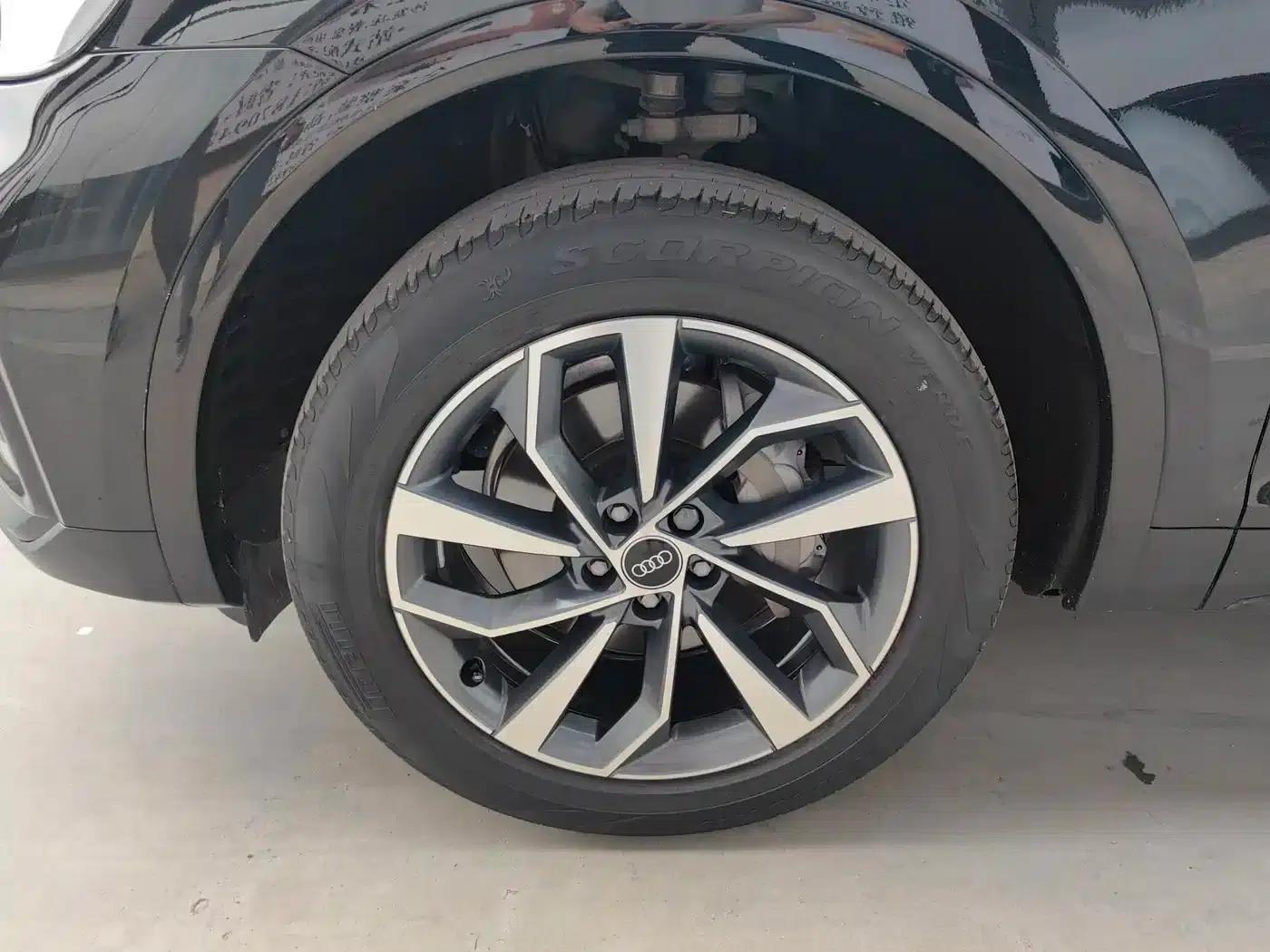 Audi Q5L 2023 40T Luxury Dynamic — миниатюра 8