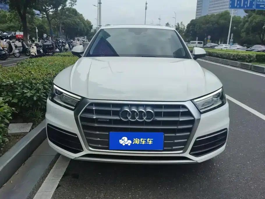 Audi Q5L 2020 40 TFSI Luxury Progressive Edition — миниатюра 2
