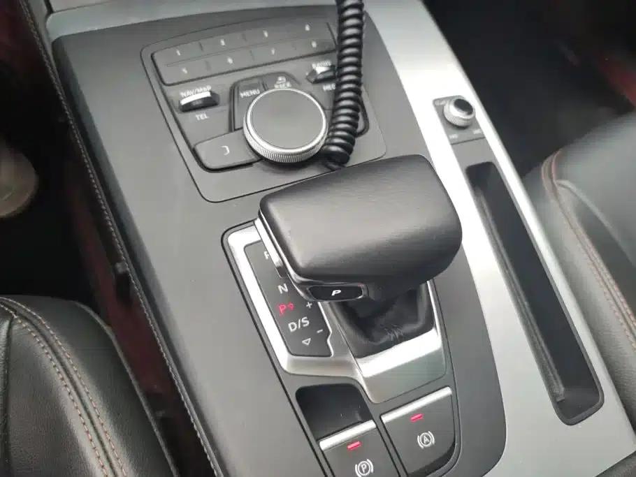 Audi Q5L 2020 40 TFSI Luxury Progressive Edition — миниатюра 16