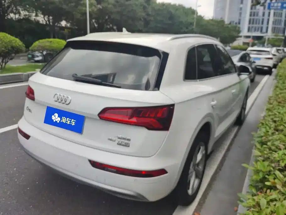 Audi Q5L 2020 40 TFSI Luxury Progressive Edition — миниатюра 3