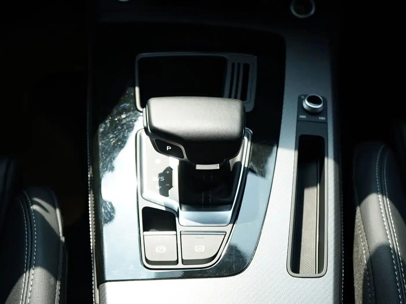 Audi Q5L 2022 40T Luxury Dynamic — миниатюра 18