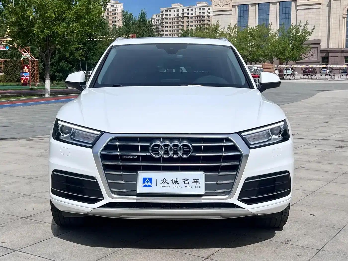 Audi Q5L 2020 Facelift 40 TFSI Luxury Progressive Edition — миниатюра 2