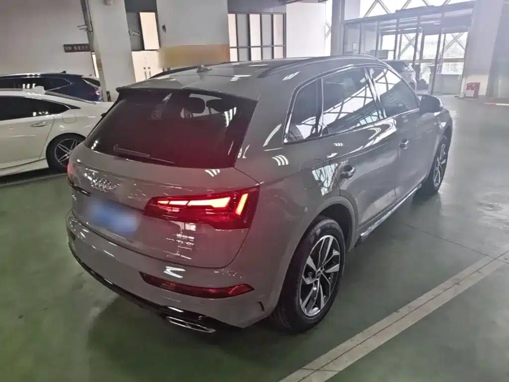 Audi Q5L 2025 40 TFSI Luxury Dynamic — миниатюра 7