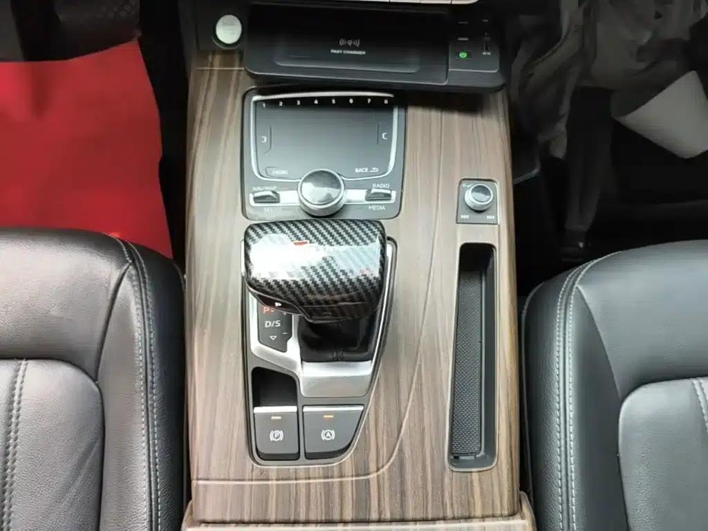 Audi Q5L 2020 Facelift 40 TFSI Luxury Fashion Edition — миниатюра 14