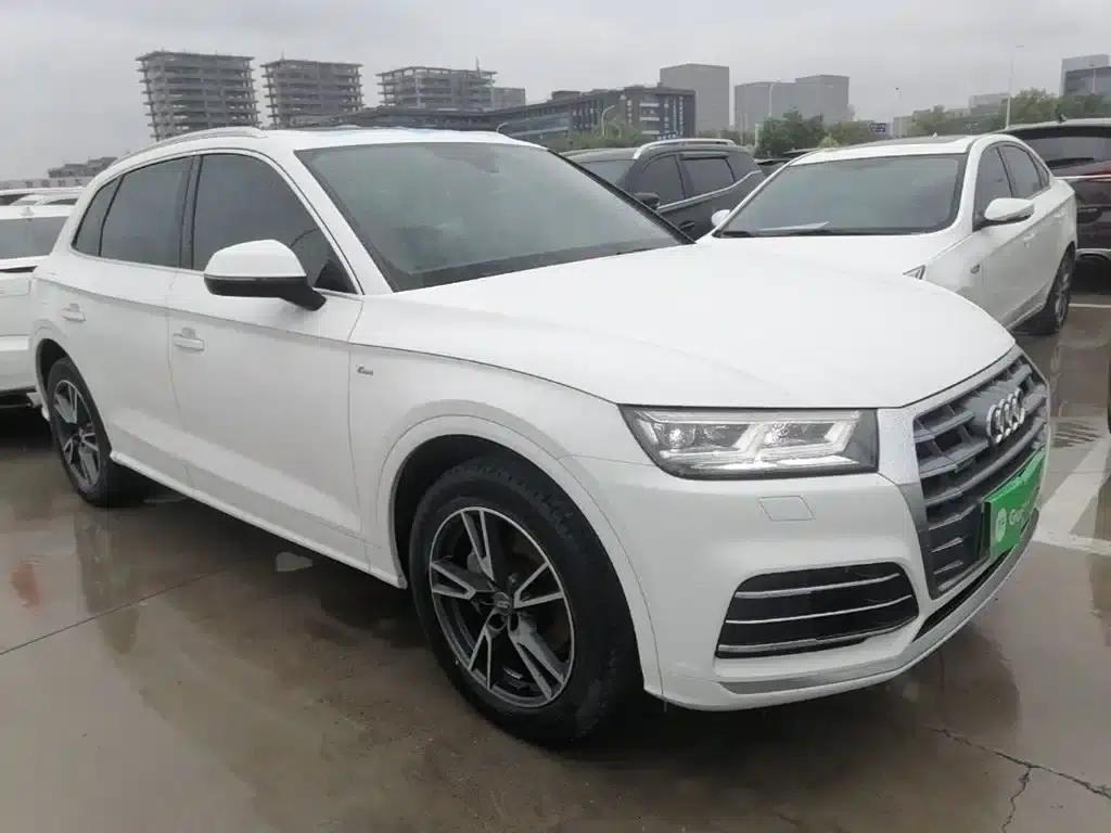 Audi Q5L 2020 Facelift 40 TFSI Luxury Fashion Edition — миниатюра 4