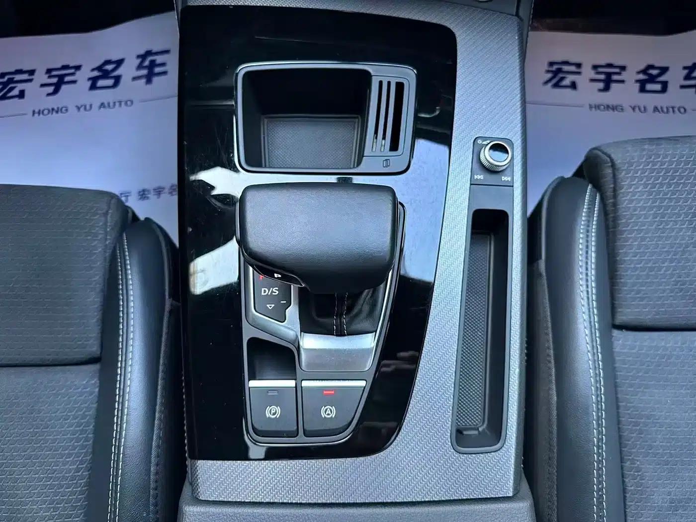 Audi Q5L Sportback 2022 40 TFSI Luxury — миниатюра 13
