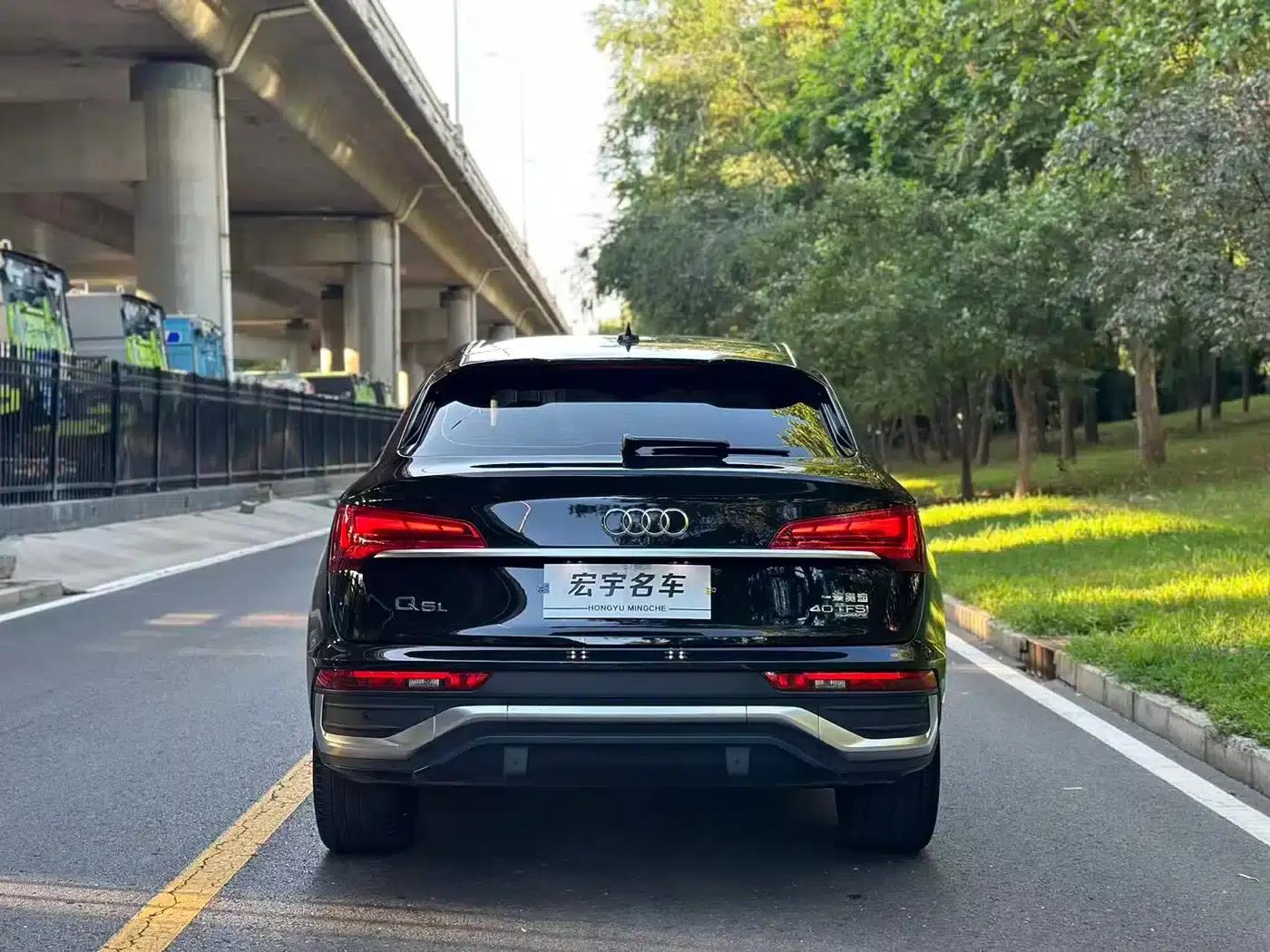 Audi Q5L Sportback 2022 40 TFSI Luxury — миниатюра 22