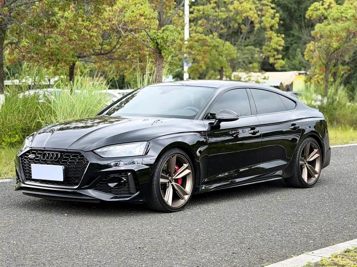 Audi RS 5 2023 RS 5 2.9T Sportback Dark Gold Edition — миниатюра 1