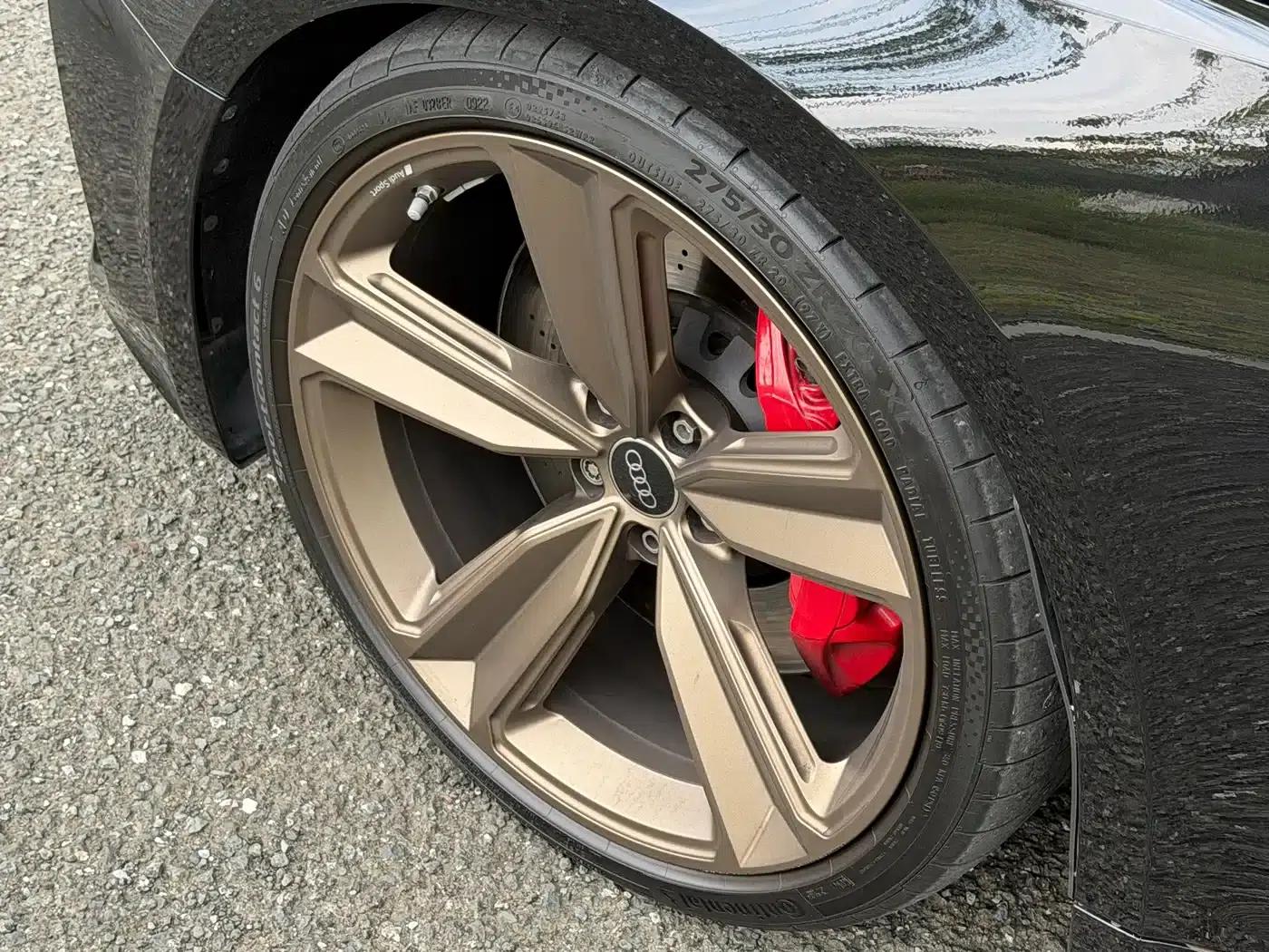 Audi RS 5 2023 RS 5 2.9T Sportback Dark Gold Edition — миниатюра 17