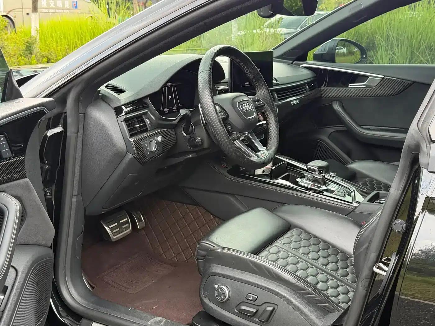 Audi RS 5 2023 RS 5 2.9T Sportback Dark Gold Edition — миниатюра 7