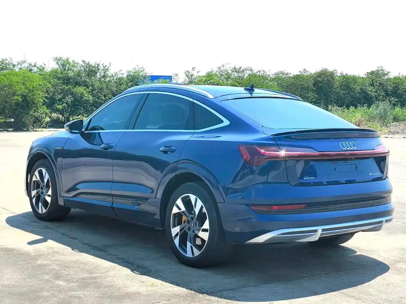 Imported Audi e-tron 2021 Sportback 55 quattro Luxury — миниатюра 4
