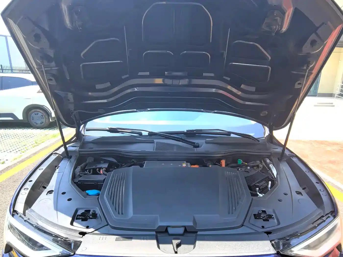 Imported Audi e-tron 2021 Sportback 55 quattro Luxury — миниатюра 8
