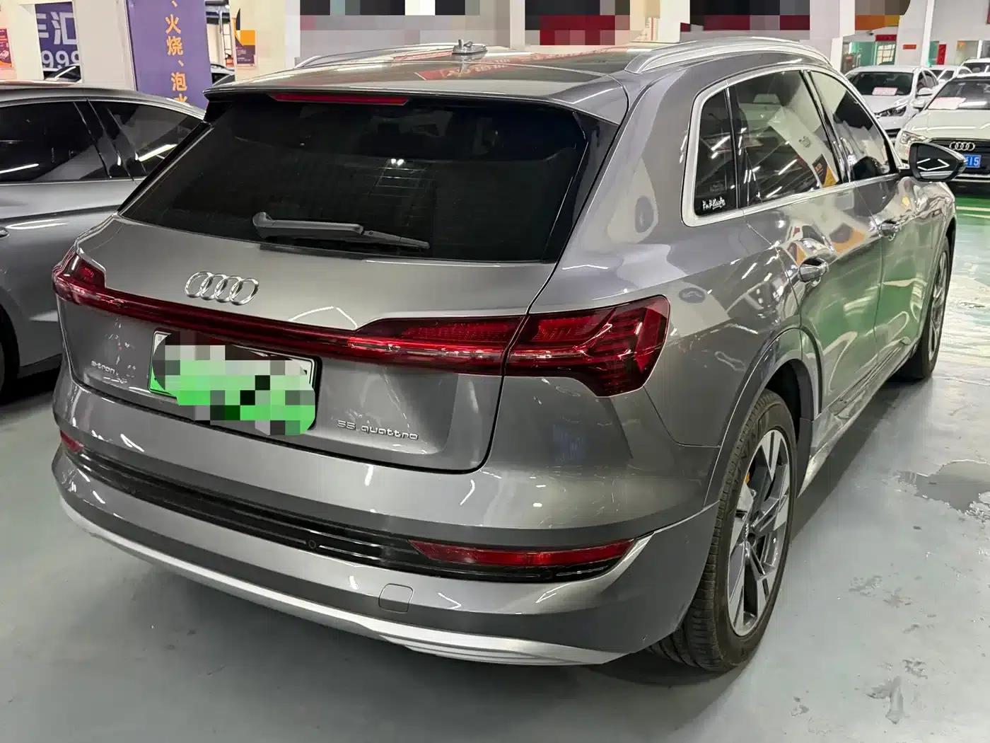 Audi e-tron (Imported) 2019 55 quattro Fashion Edition — миниатюра 2