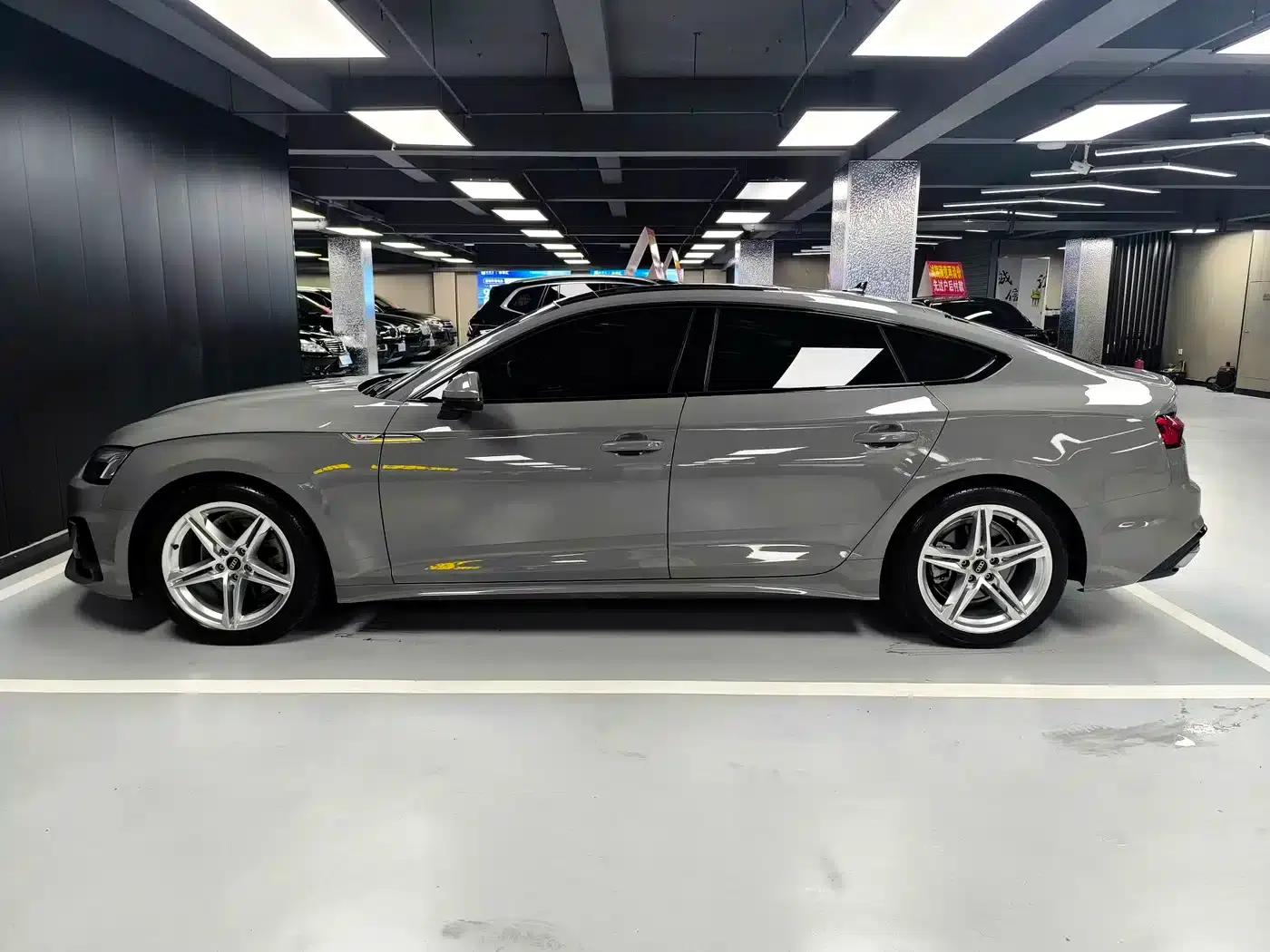 2021 Audi A5 Sportback 40 TFSI (Imported) - Fashionable and Elegant Model — миниатюра 21