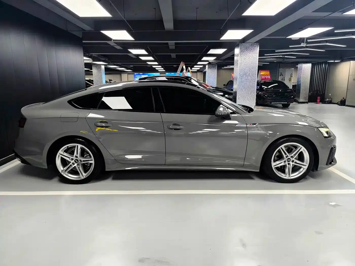 2021 Audi A5 Sportback 40 TFSI (Imported) - Fashionable and Elegant Model — миниатюра 4