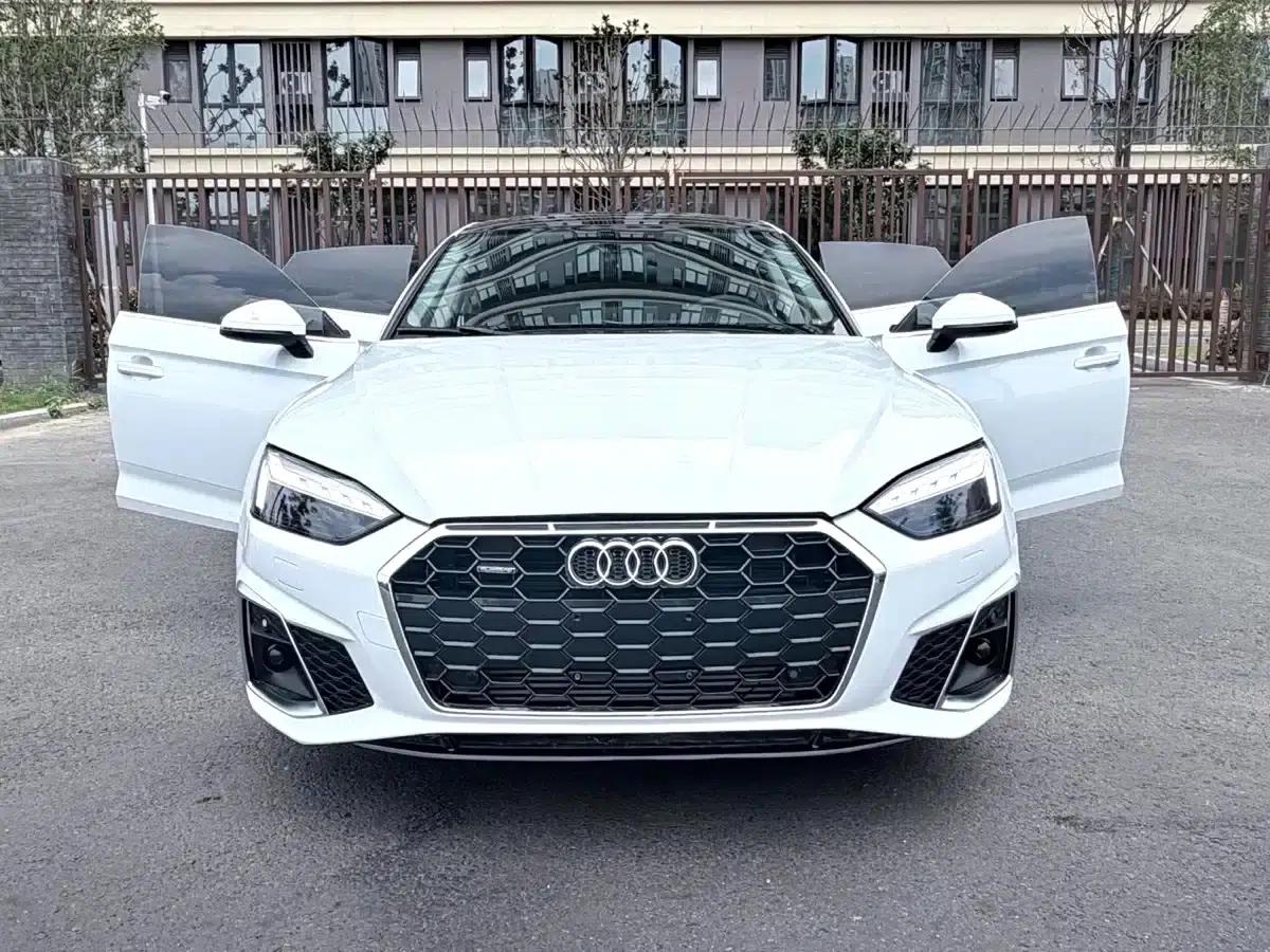 2024 Audi A5 Sportback 40 TFSI (Imported) - Fashionable and Dynamic Model — миниатюра 8